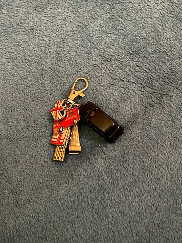 Set of London-themed souvenir keychains
