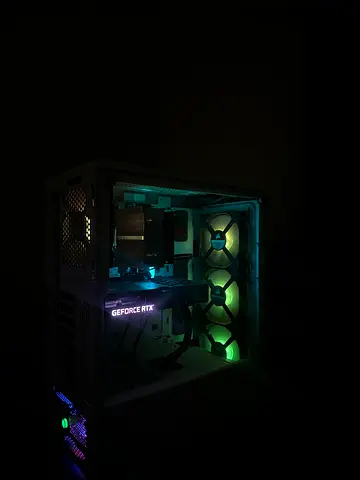 Gaming PC custom with GeForce RTX GPU