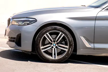 2023 BMW 5-SERIES — миниатюра 8