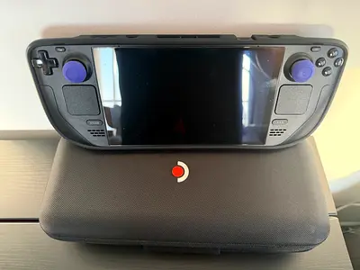 Steam Deck OLED 1 TB (Top-Spec) + Spigen Case  Accessories - Pristine Condition