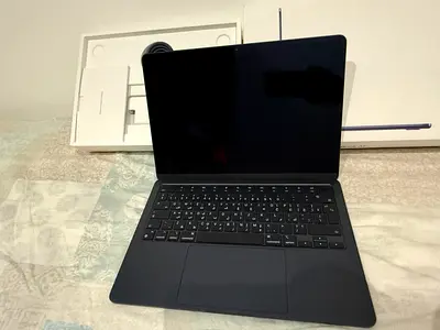 Macbook Air 13.6 with Valid Warranty Excellent Condition as Brand New