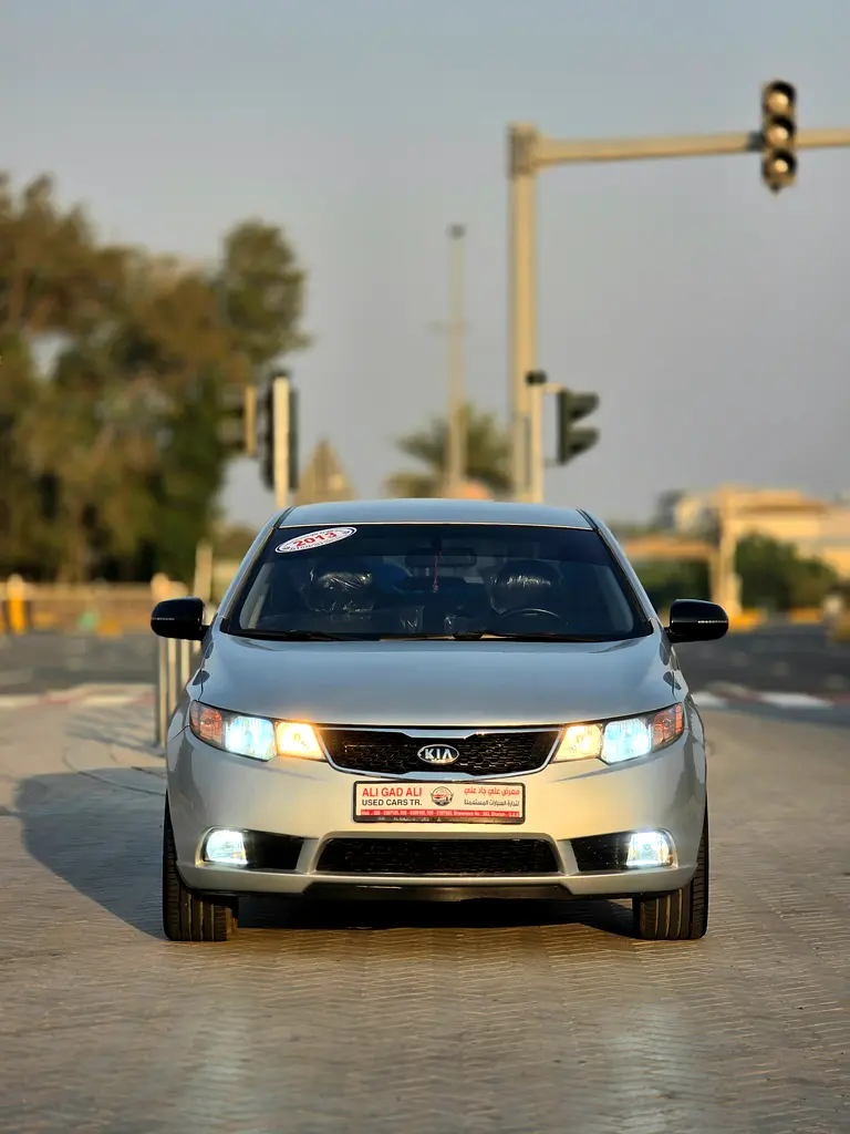 Kia Forte 2013 — photo 1 of 20