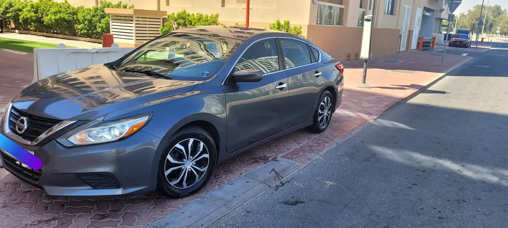 Nissan Altima 2017 — photo 1 of 13