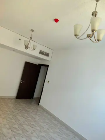 Luxury 2bhk livingroom 40k Al tawoon