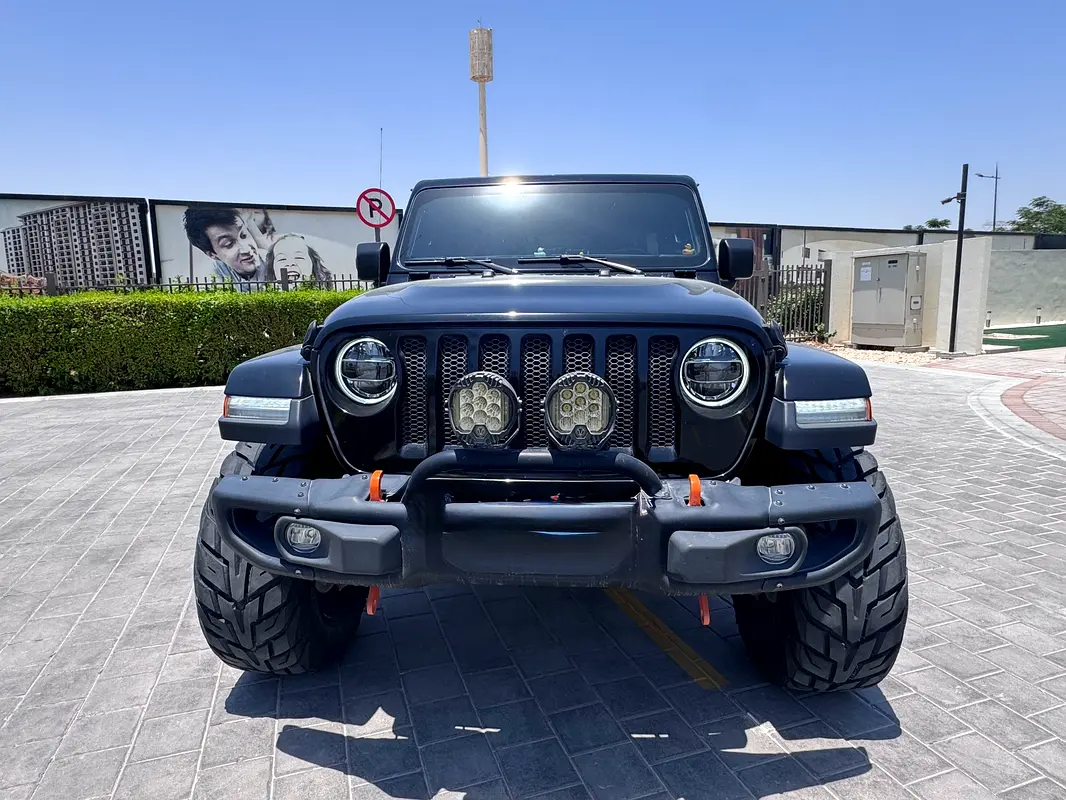Jeep Wrangler Unlimited 2022 — photo 1 of 14