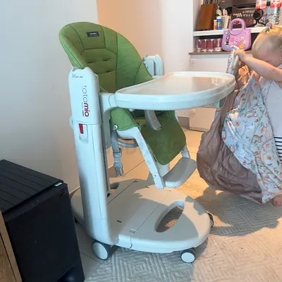 Peg Perego Tatamia Follow Me Compact 3-in-1 Recliner Swing  Highchair, Adjustable height