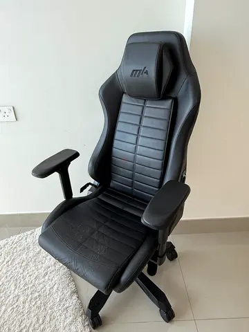 DXRacer Master Gaming Chair