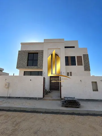 🏡 فيلا فاخرة للبيع في الحوشي – ضاحية البديع، الشارقة