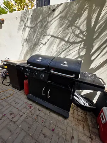 Char-Broil Gas BBQ Grill Large and Premium