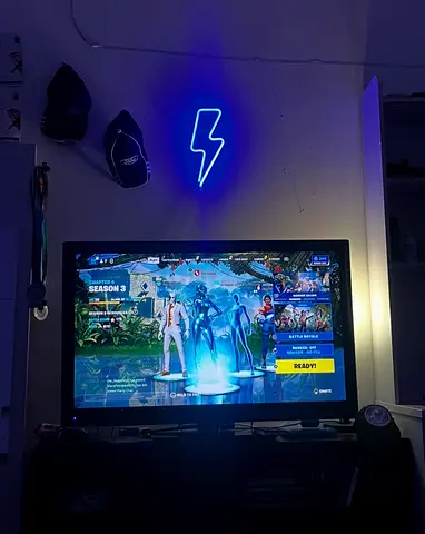 50inch LED TV - Good working condition, perfect for gaming