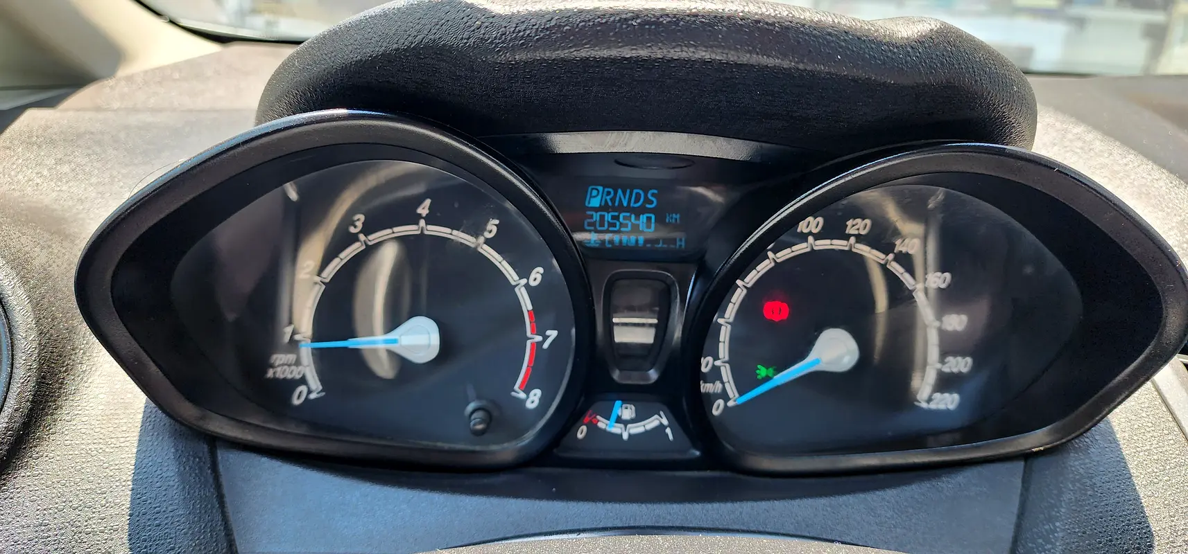 Ford Fiesta 2013 — photo 1 of 11