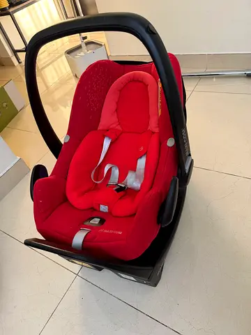 Maxi-Cosi CabrioFix Infant Car Seat - Robin Red