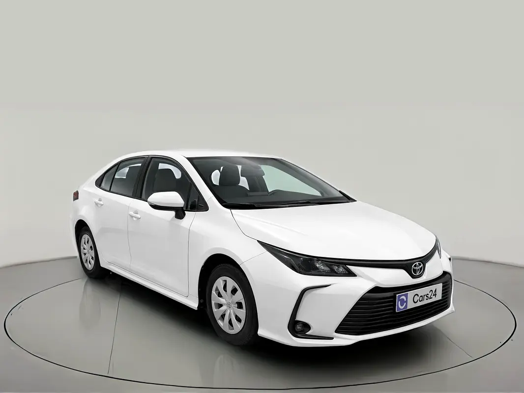 Toyota Corolla 2024 — photo 1 of 13