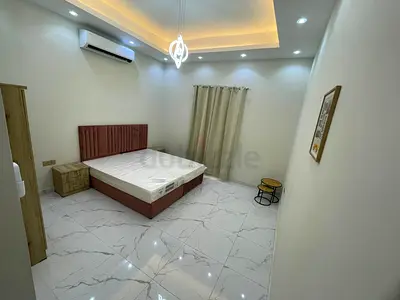 Master room with private bathroom in luxurious villa in Yasmeen Ajman, ladies only, non smoking