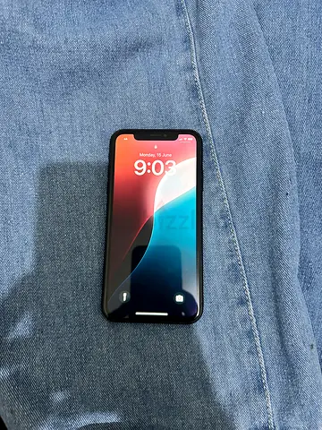 iPhone in good working condition - Black, 128 (without camera