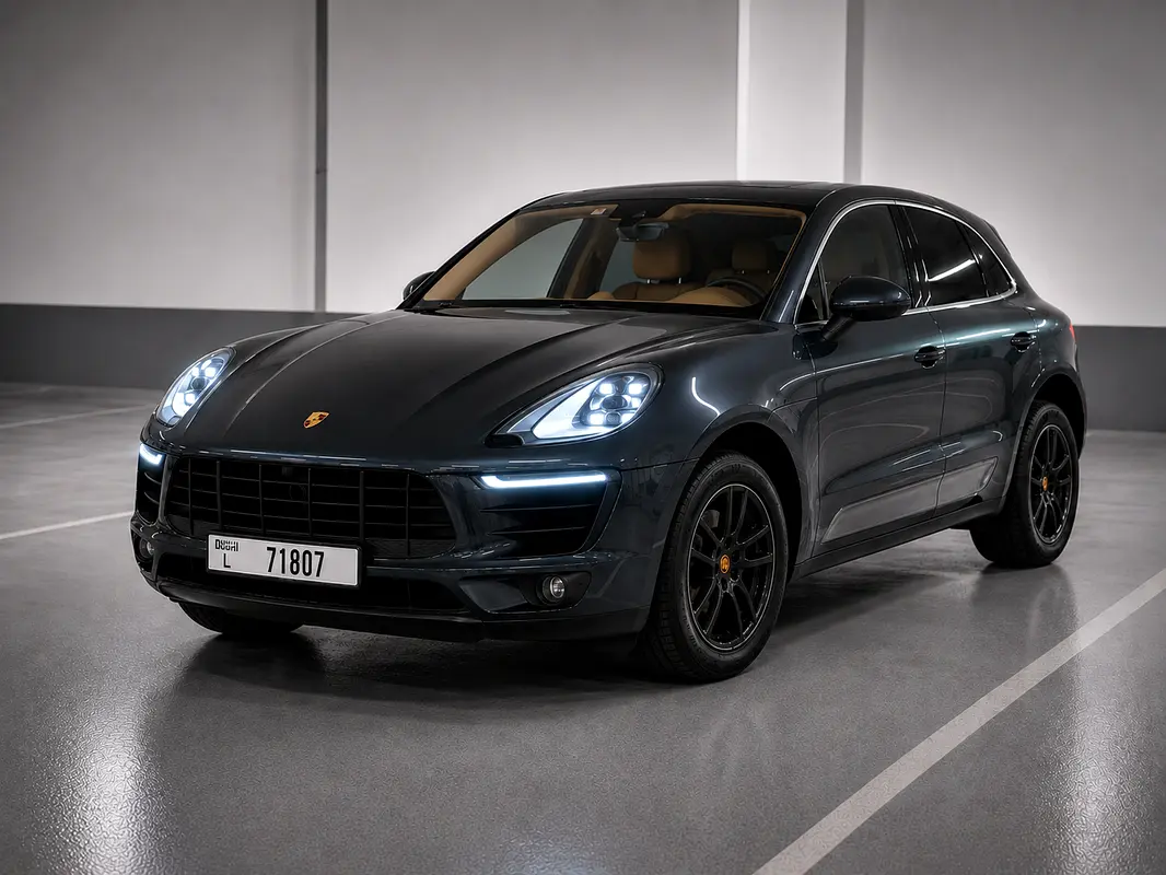 Porsche Macan 2017 — photo 1 of 6