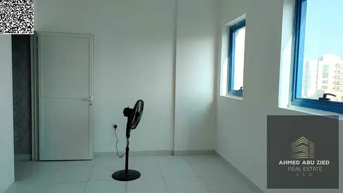 استوديو واسع - مطبخ جانبي - تكييف مركزي - قريب من جميع الخدمات