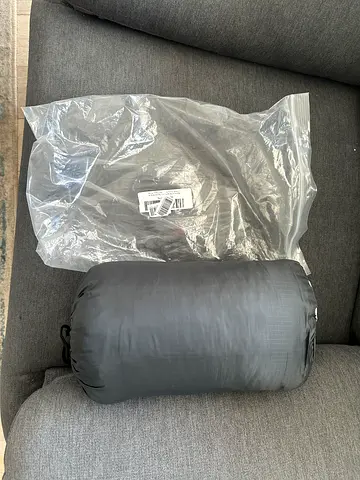 Lightweight Compact Sleeping Bag / Travel Sleeping Sack - Like New
