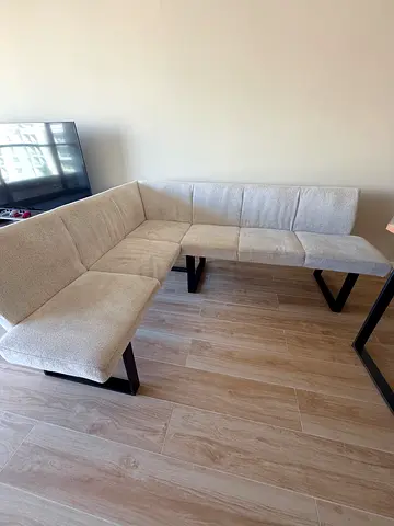 Dining bench - can fit 5 people