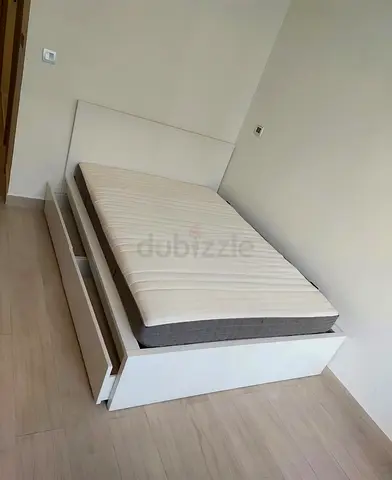 IKEA Malm  bed frame with mattress(140 × 200 cm) - like new