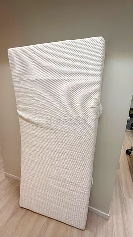 Single mattress (IKEA-like) - good used condition