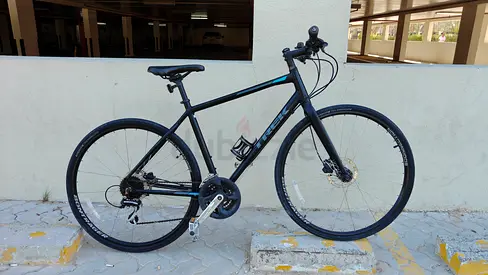 Trek FX 2 Disc Hybrid Bike
