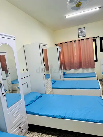 Bed space available for boys in Al karama