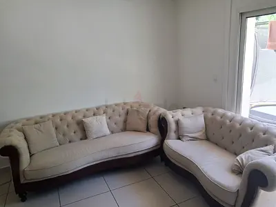 Beige Chesterfield Style L-Shaped Sofa Set (Wood Frame)