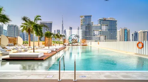 Bright & Modern Studio | Steps from Downtown Dubai