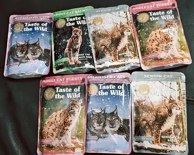 Lot of 7 Taste of the Wild cat wet food pouches - mixed types (adult, senior, sterilised)