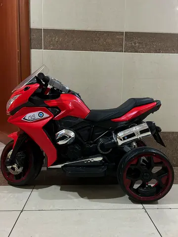 Racing bike for children only very dangerous for kids over 7