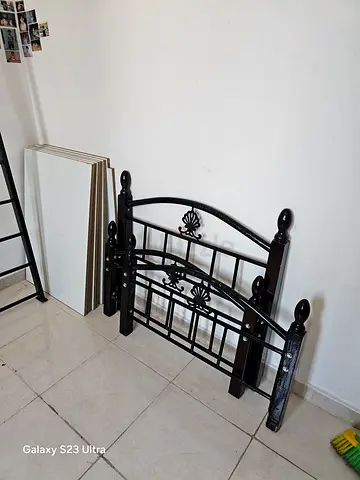 Steel bed
