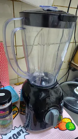 Black Decker mixer with 1 large jar in really good working condition