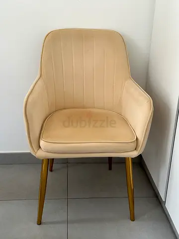 Velve Fabric Chair
