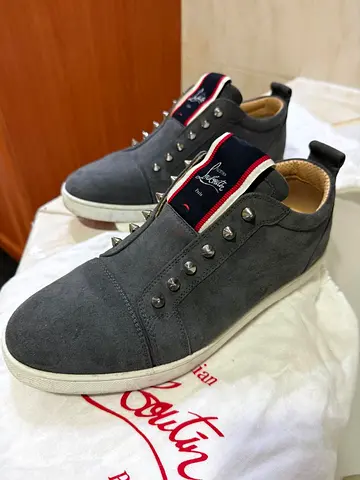 Authentic Louboutin vontade size 42. With box  receipt. f.a.v fique a vontade flat. Suede, Smoky