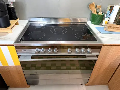 Stainless Steel Electric Range with Ceramic Hob and Oven