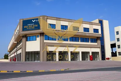 Excellent Opportunity: Affordable New Retail Shop with Toilet in a Prime UAQ Location.