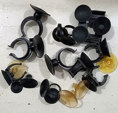 Aquarium suction cup