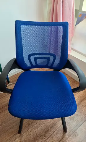 BLUE DESK CHAIR