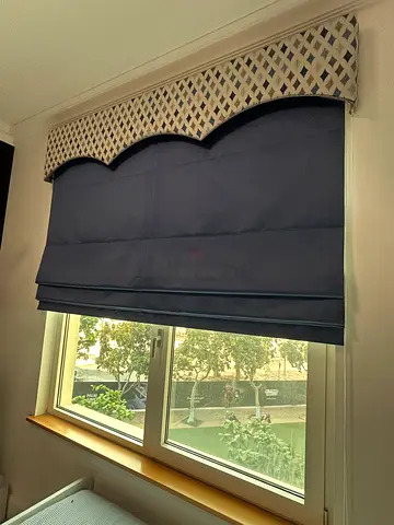 Curtain