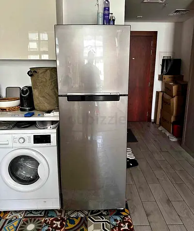 Samsung refrigerator 422 liter capacity neat and clean perfect working