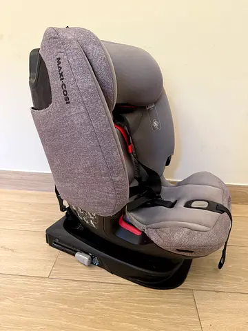 Maxi-Cosi Convertible Child Car Seat - Good Used Condition