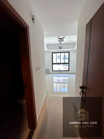 شقة فاخرة أول ساكن للايجار السنوي في الحميدية عجمان, غرفة نوم ماستر, 2 حمام, تشطيبات فاخرة, موقع مميز قريب من كل الخدمات, مساحة واسعة, بلكونة, فرصة .