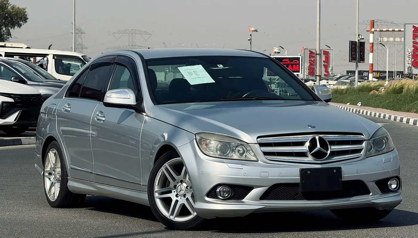 Mercedes-Benz C-Class 2008 — photo 1 of 19
