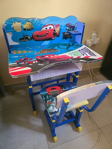 Kids study table