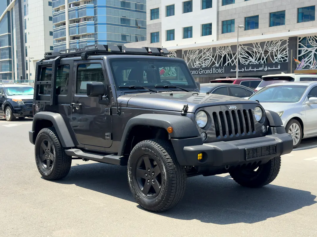 Jeep Wrangler 2017 — photo 1 of 19