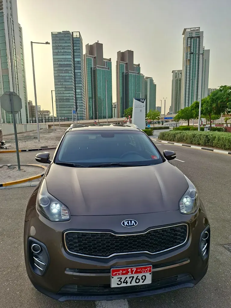 Kia Sportage 2018 — photo 1 of 7