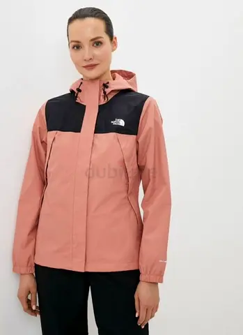 The North Face DryVent Rain Jacket – Peach/Black | Women’s XS
