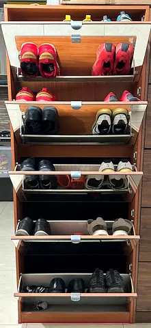 Wooden With Mirror Tilt-Front Shoe Cabinet – 6-Tier, Compact Storage