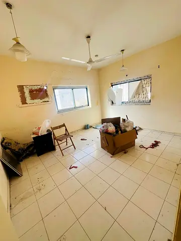 NO DEPOSIT // 2BHK // SEPARATE HALL WITH BALCONY// OUTSIDE KACHA PARKING // NEAR TO LULU HYPERMARKET &. DISCOUNT CENTER :// PRICE ONLY 28k